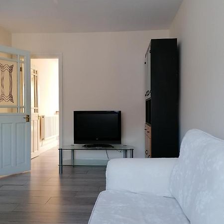 Chantilly Apartment Ickenham Екстериор снимка