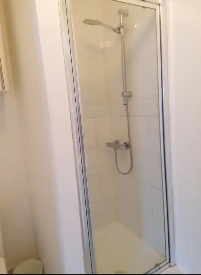 Chantilly Apartment Ickenham Екстериор снимка